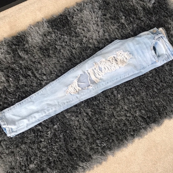 Ripped Jeans - Picture 4 of 6